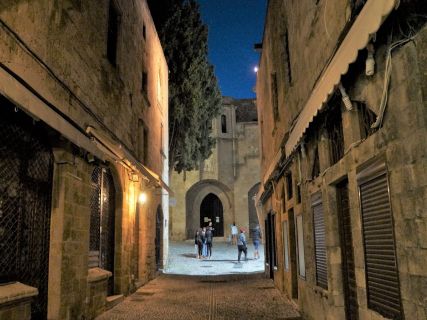 Evening walking tour in Rhodes Old Town